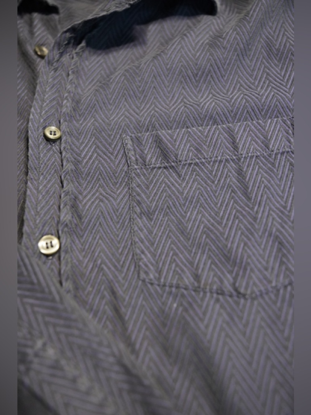 Gran Sasso Made in Italy Men's Long-Sleeve Navy Herringbone Button-Up Shirt - Picture 3 of 9